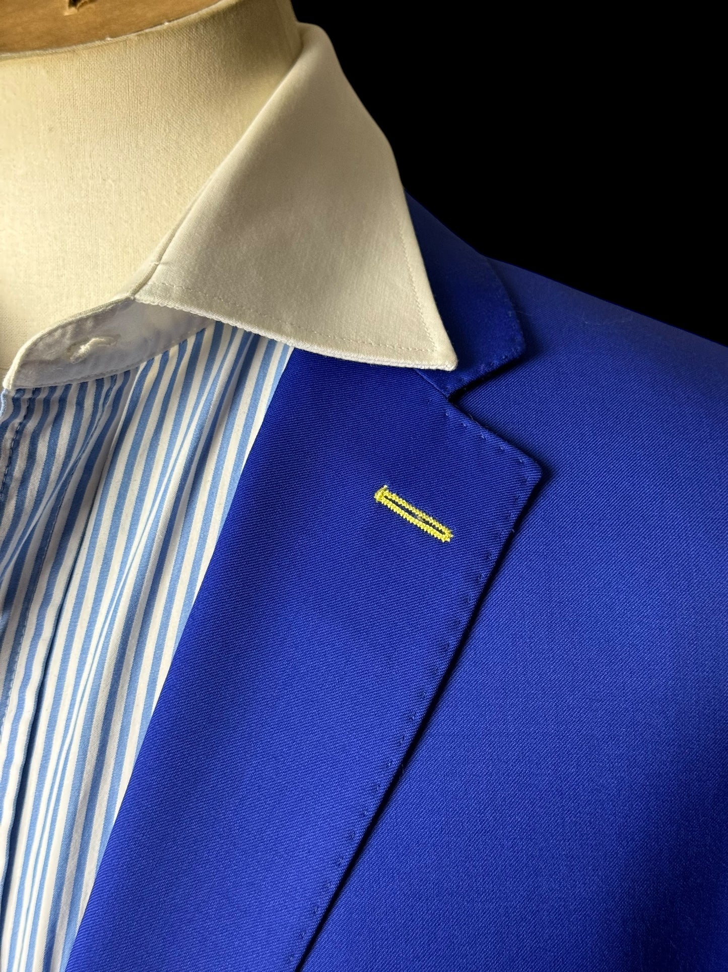Bespoke Scabal Electric Blue Suit 44S / W40S