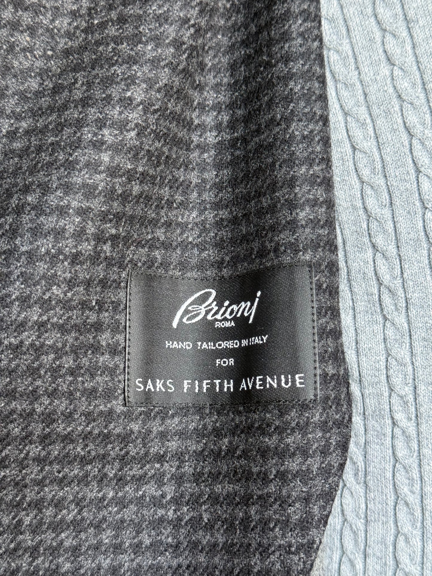 Brioni Belted Milano Overcoat 54 UK44 Raglan Houndstooth Black Grey Wool Unlined