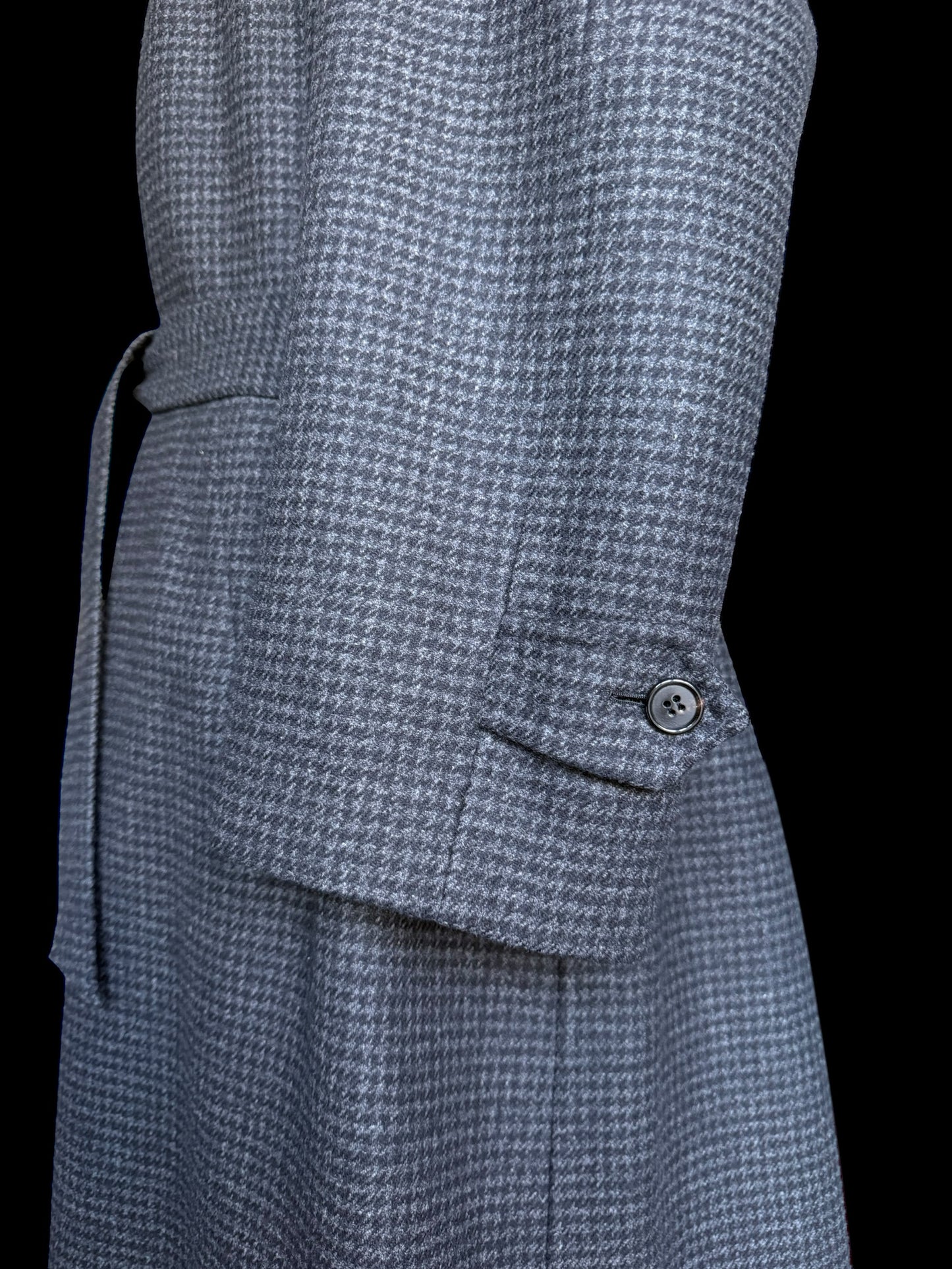 Brioni Belted Milano Overcoat 54 UK44 Raglan Houndstooth Black Grey Wool Unlined