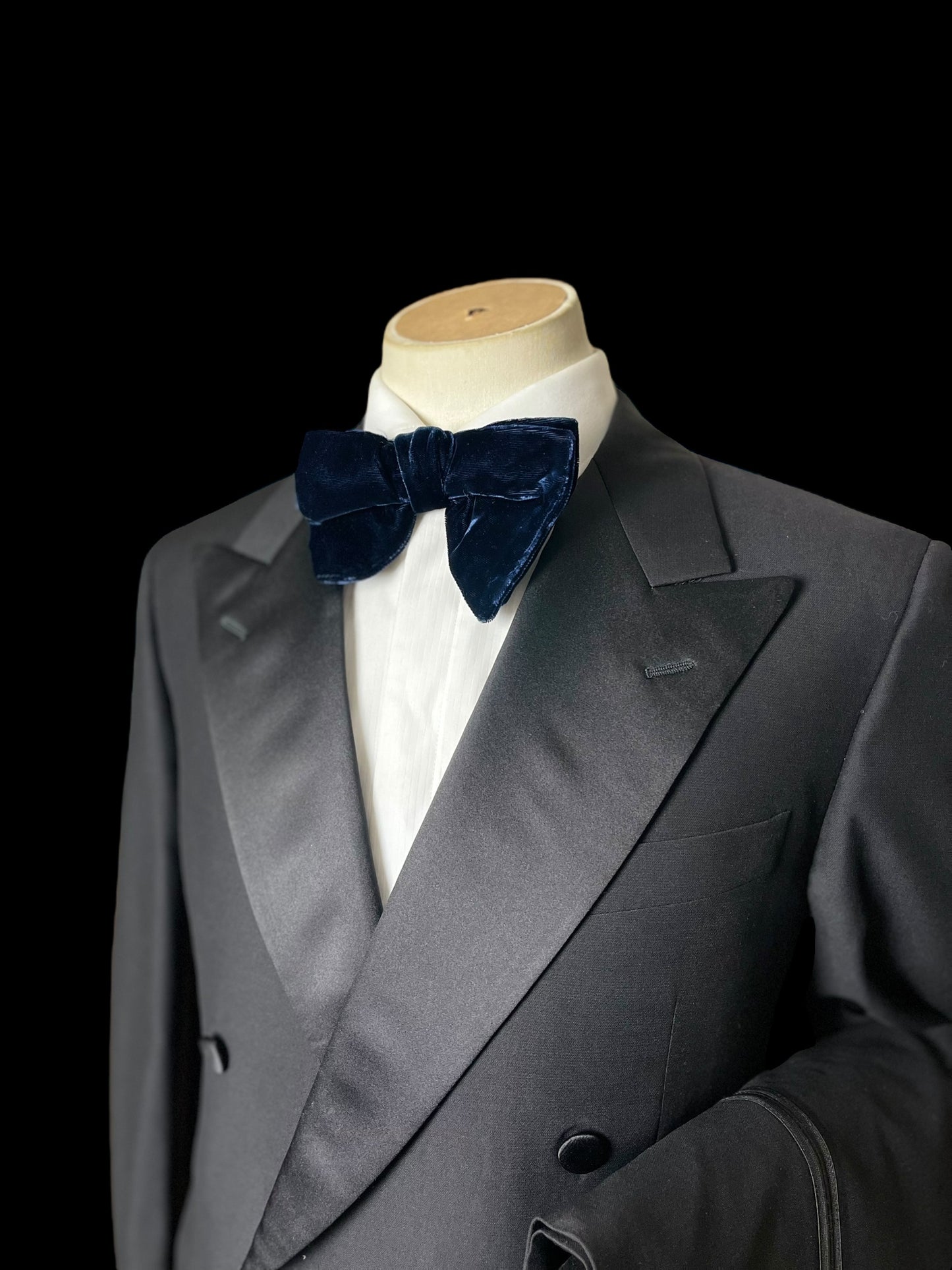 Gieves & Hawkes Double Breaster Dinner Suit 42L / W36R