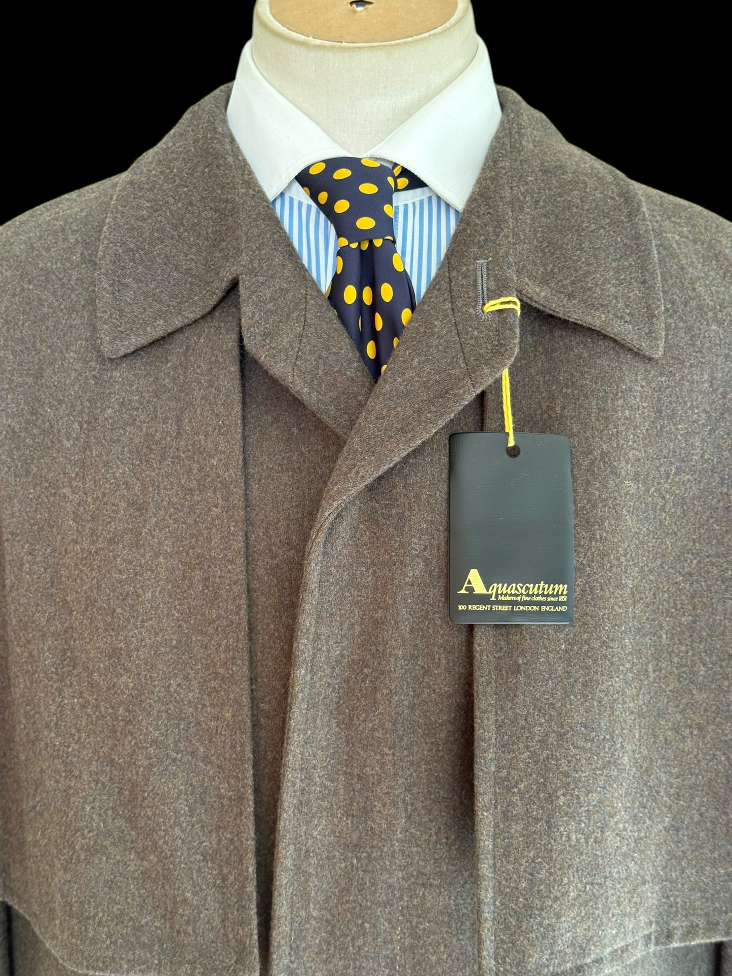 VTG Men’s Aquascutum Inverness Cape Coat Overcoat 42R (25” P2P)
