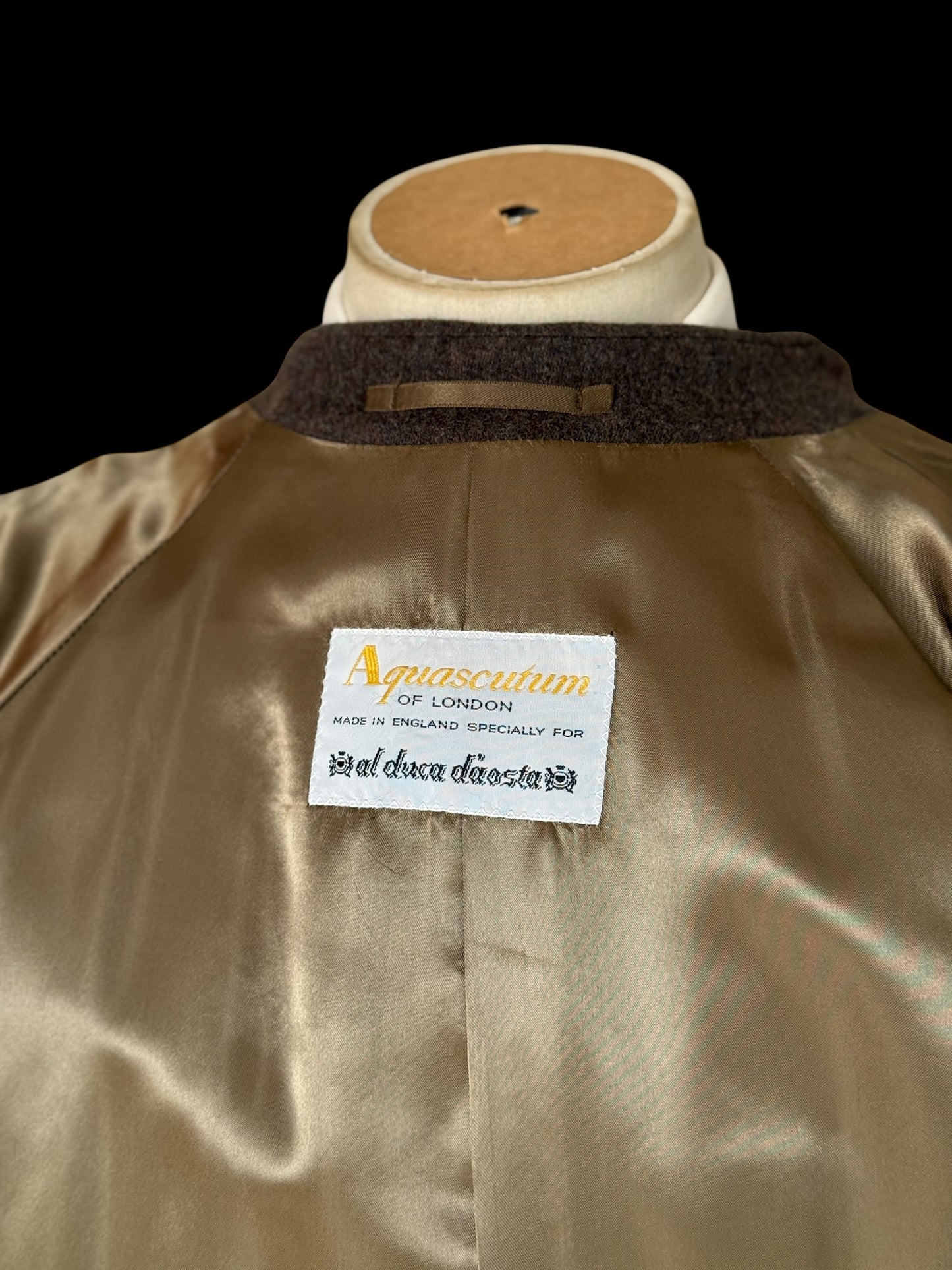 VTG Men’s Aquascutum Inverness Cape Coat Overcoat 42R (25” P2P)