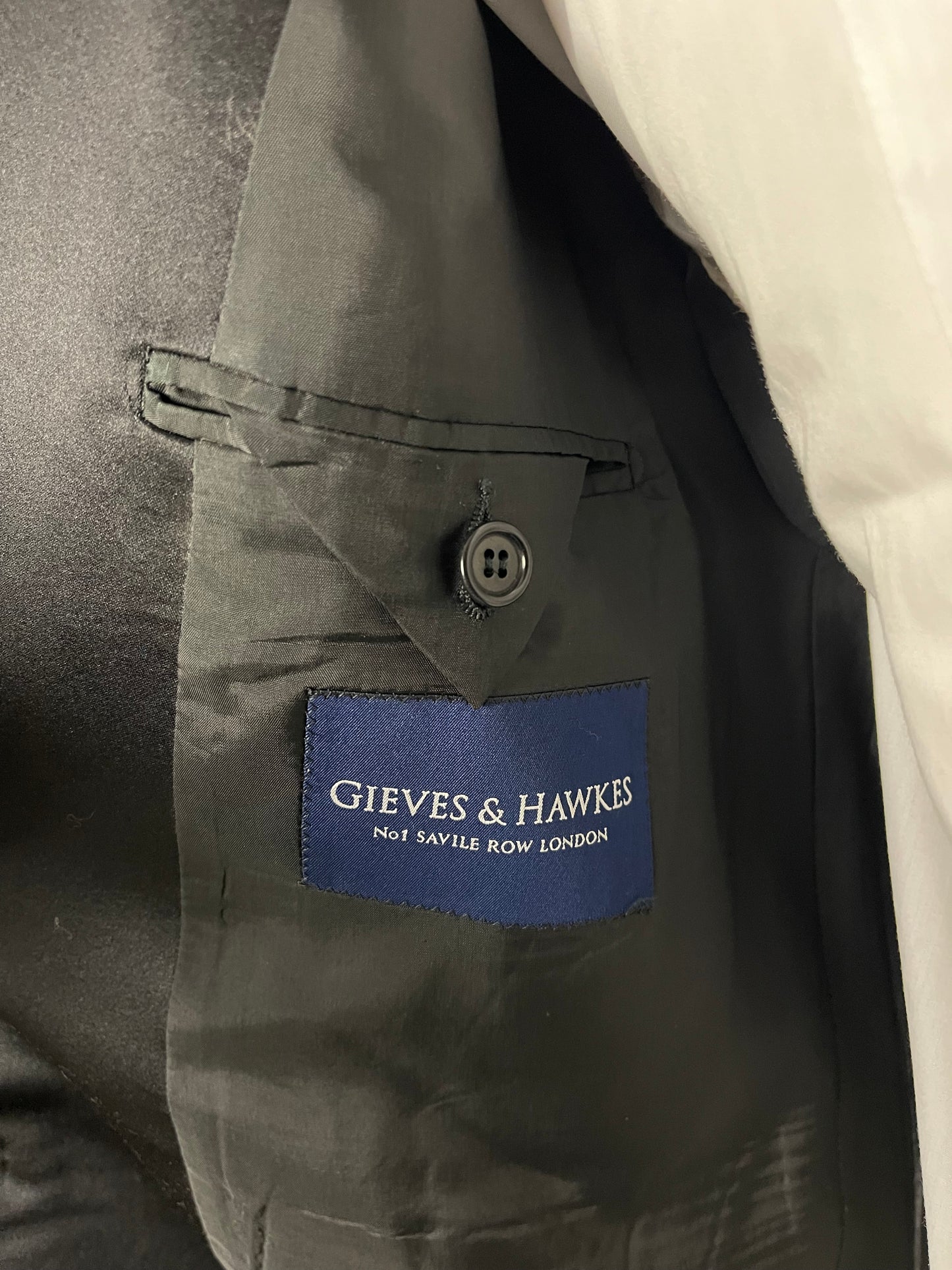 Gieves & Hawkes Double Breaster Dinner Suit 42L / W36R
