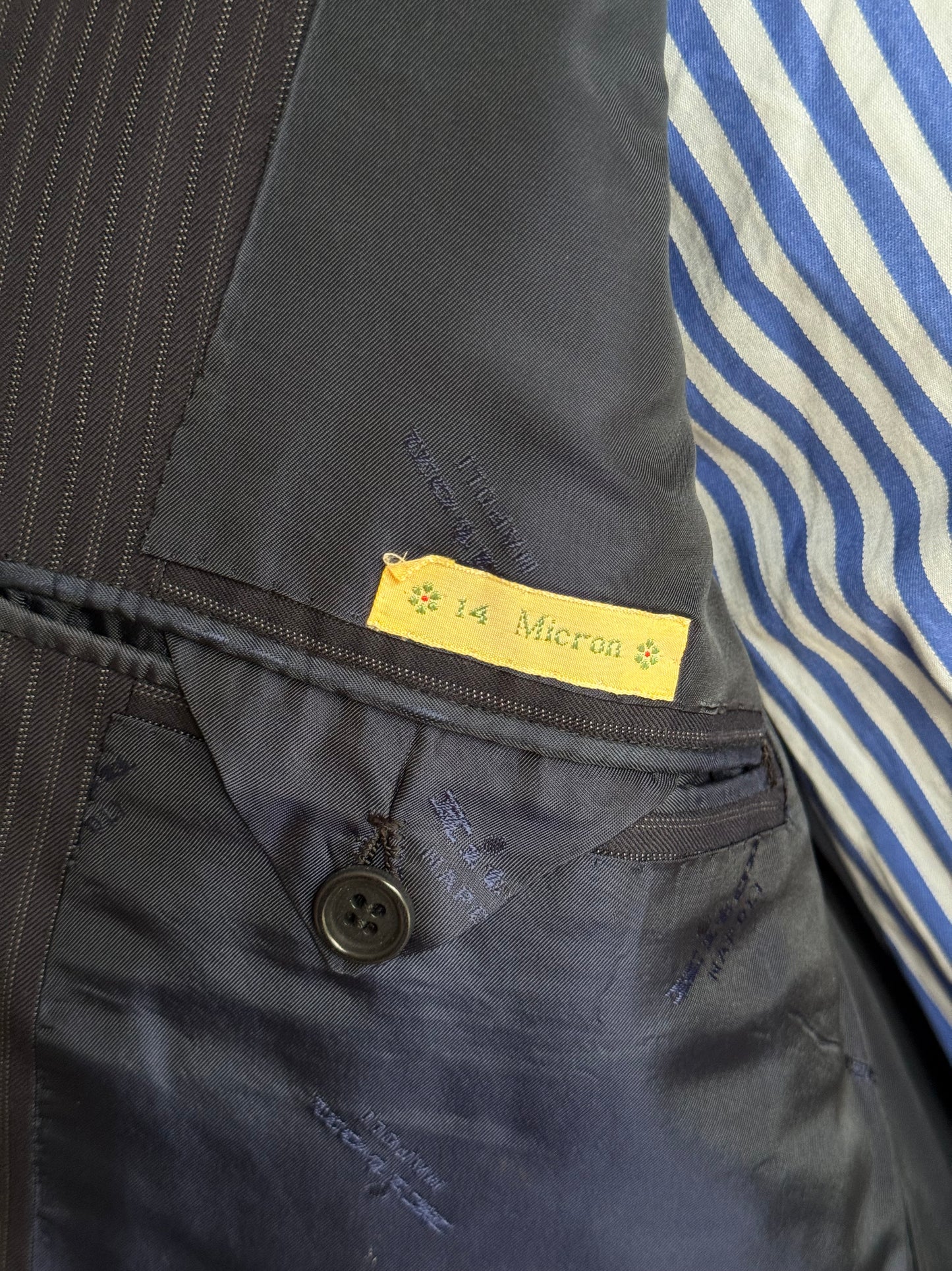 Kiton Navy Blue Pinstripe Suit 44L / W38L Blanc Blu Super 180’s Wool 2 Roll 3 14 Micron