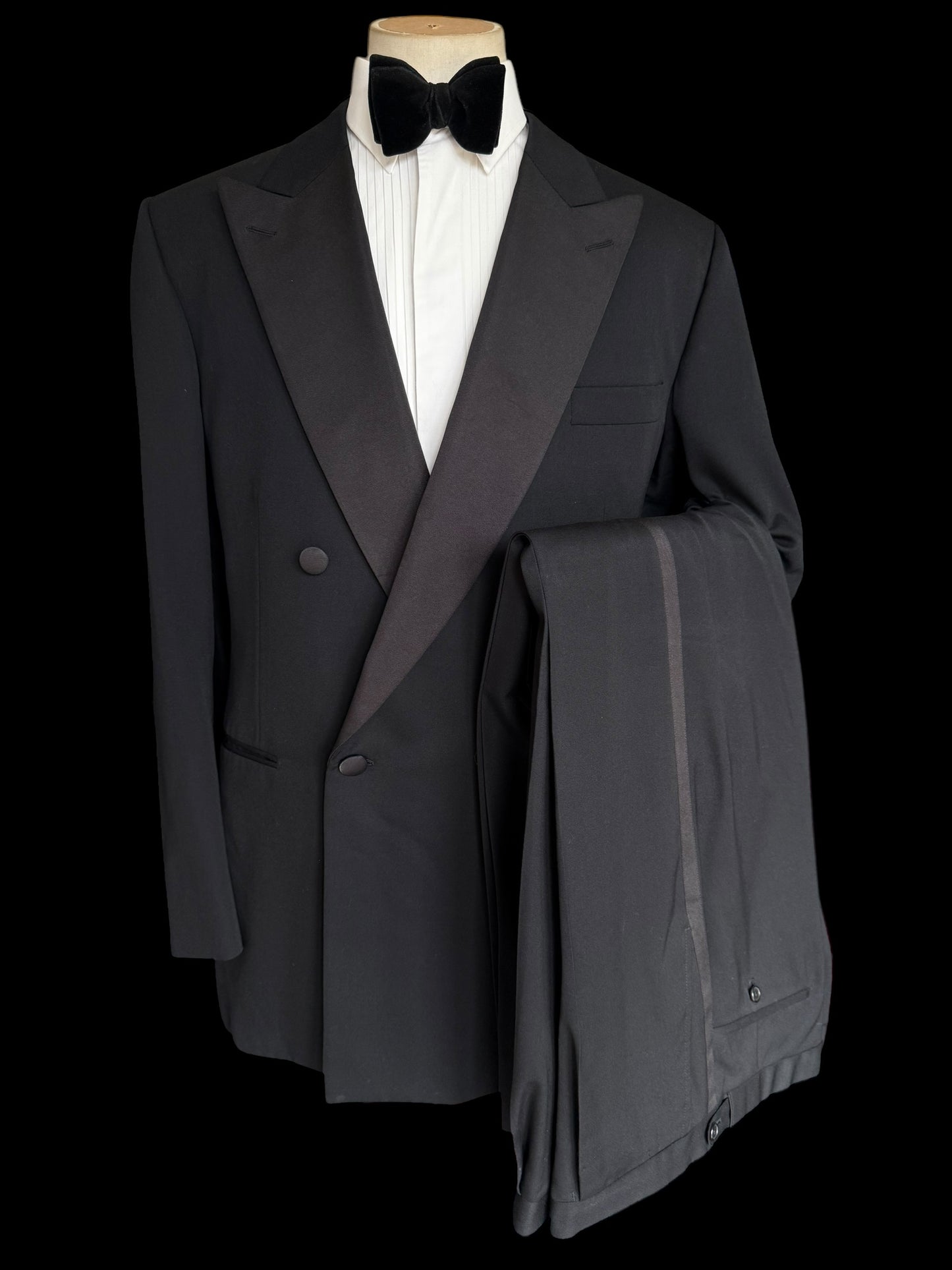 Turnbull & Asser Double Breasted Tuxedo Dinner Suit 46L / W40” Savile Row 1980’s