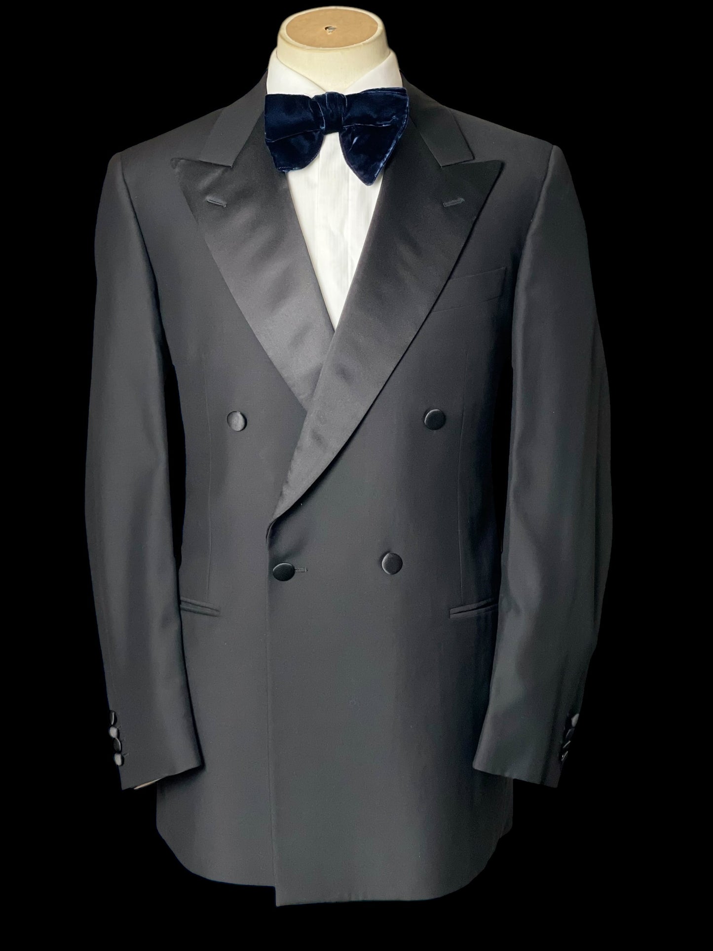Gieves & Hawkes Double Breaster Dinner Suit 42L / W36R