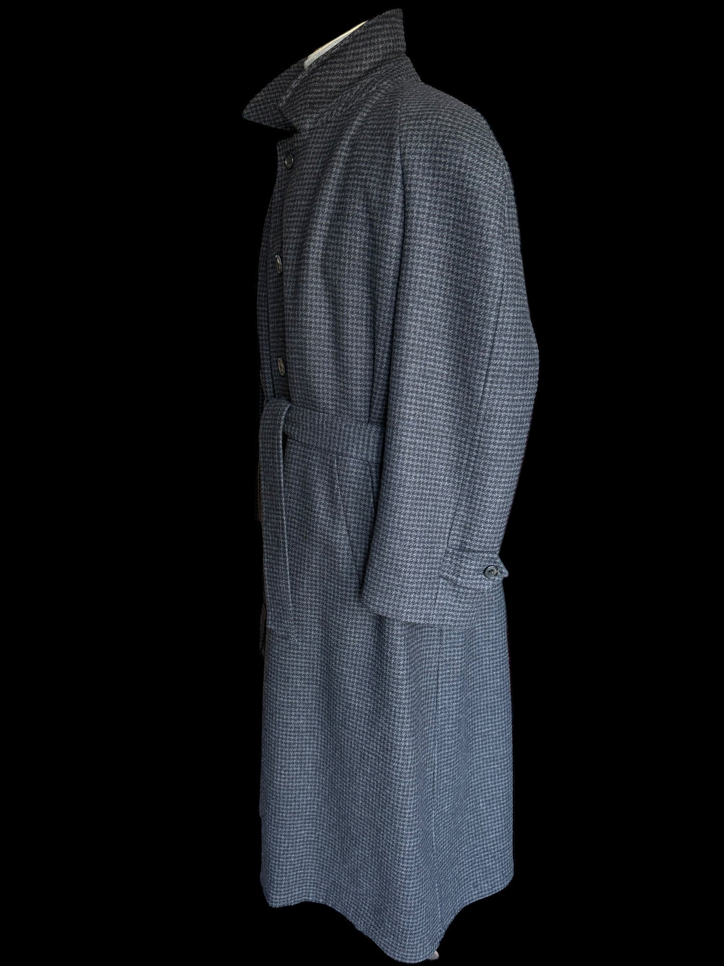 Brioni Belted Milano Overcoat 54 UK44 Raglan Houndstooth Black Grey Wool Unlined