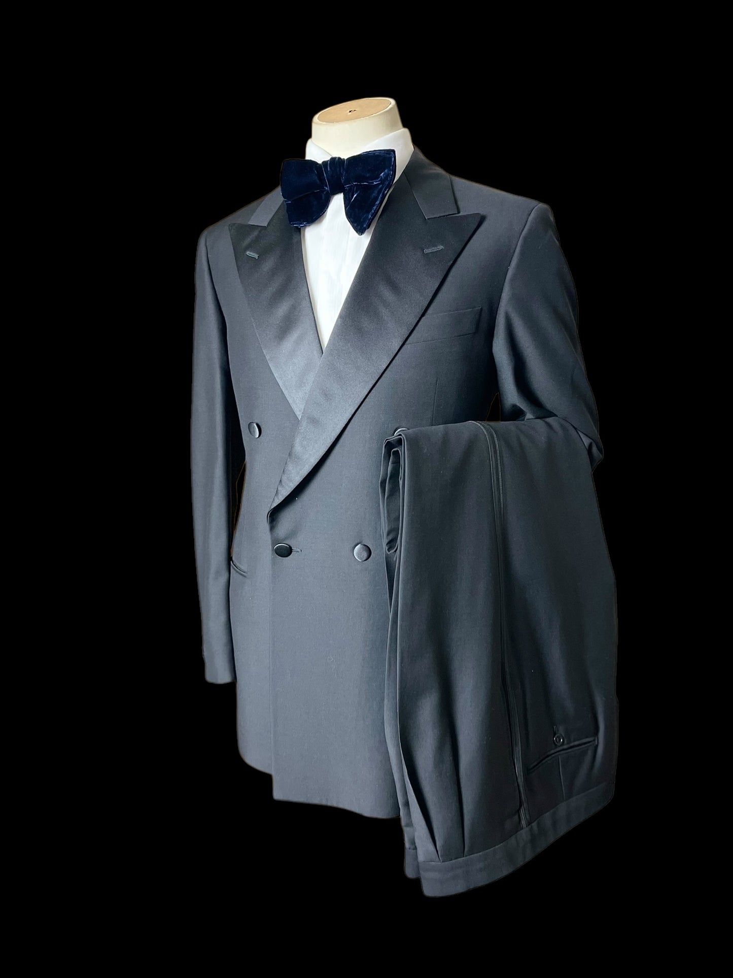 Gieves & Hawkes Double Breaster Dinner Suit 42L / W36R