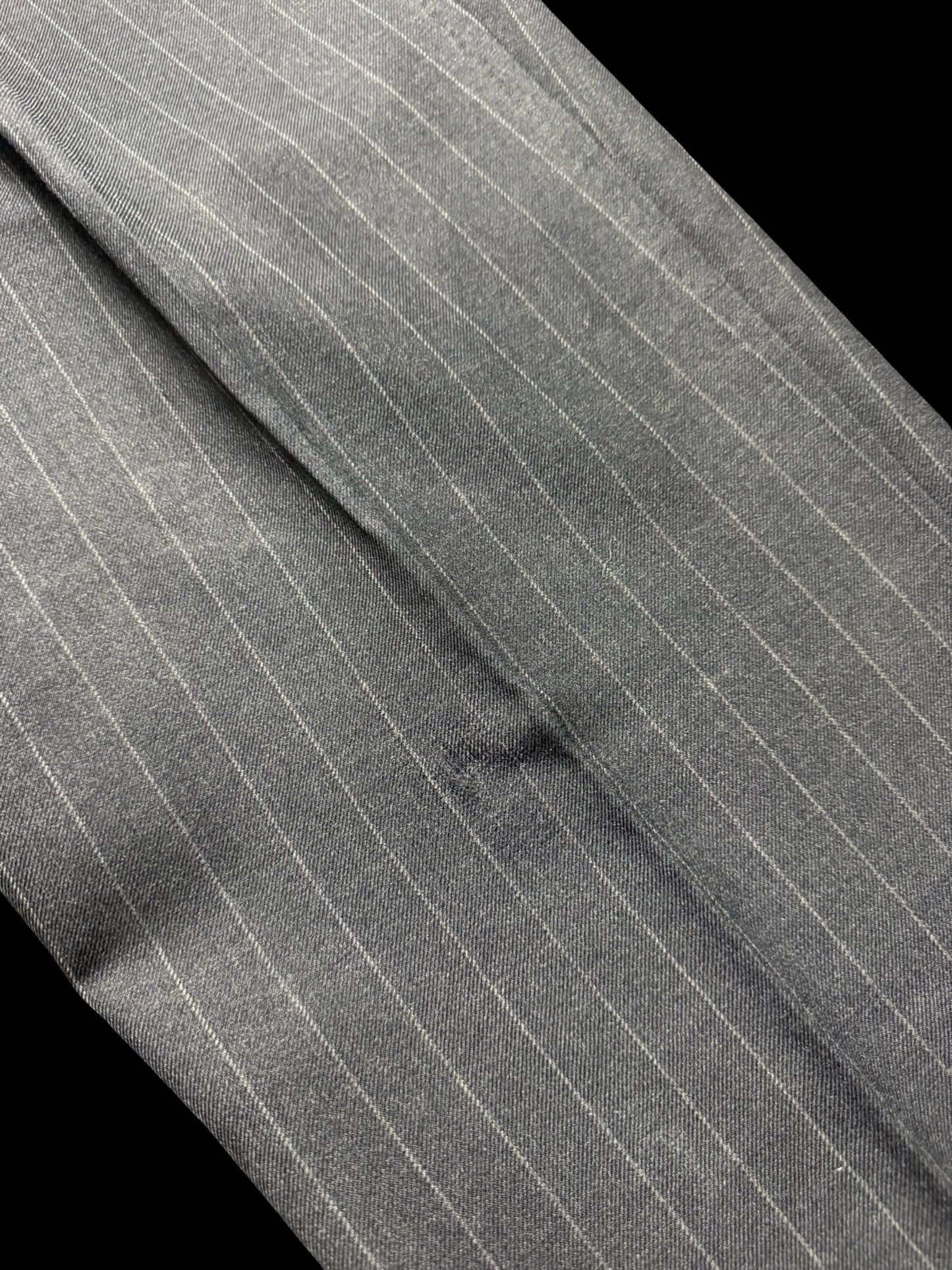 Bespoke Hayward Dark Grey Pinstripe Suit 43R/ W36R Savile Row 2 Btn