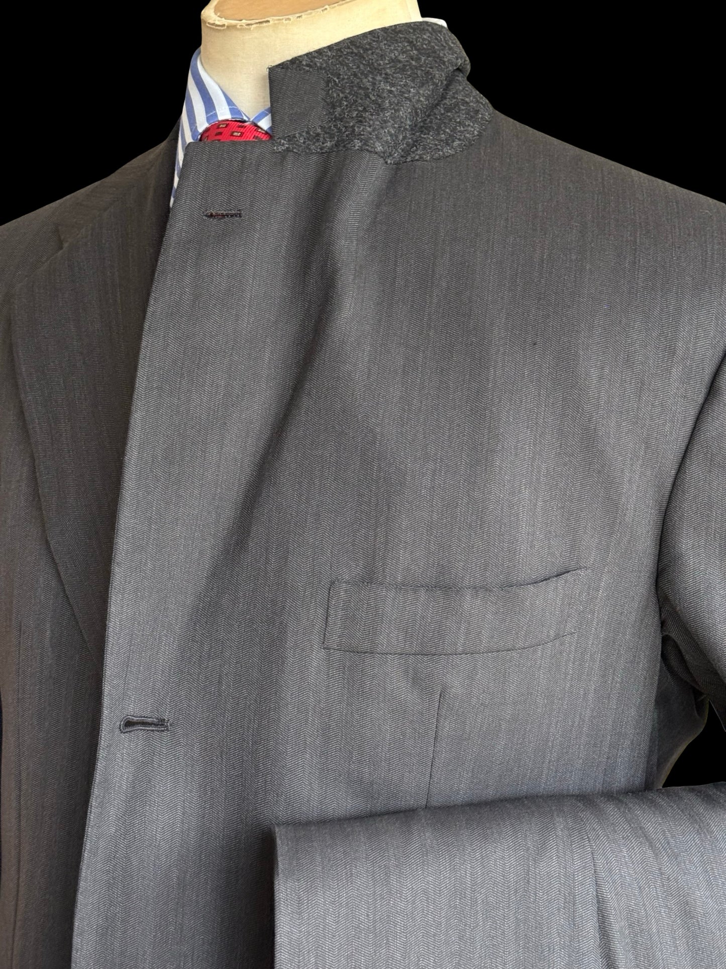 Kiton Grey Herringbone Suit 44L / W38L Diamante Blu Super 150’s 2 Roll 3