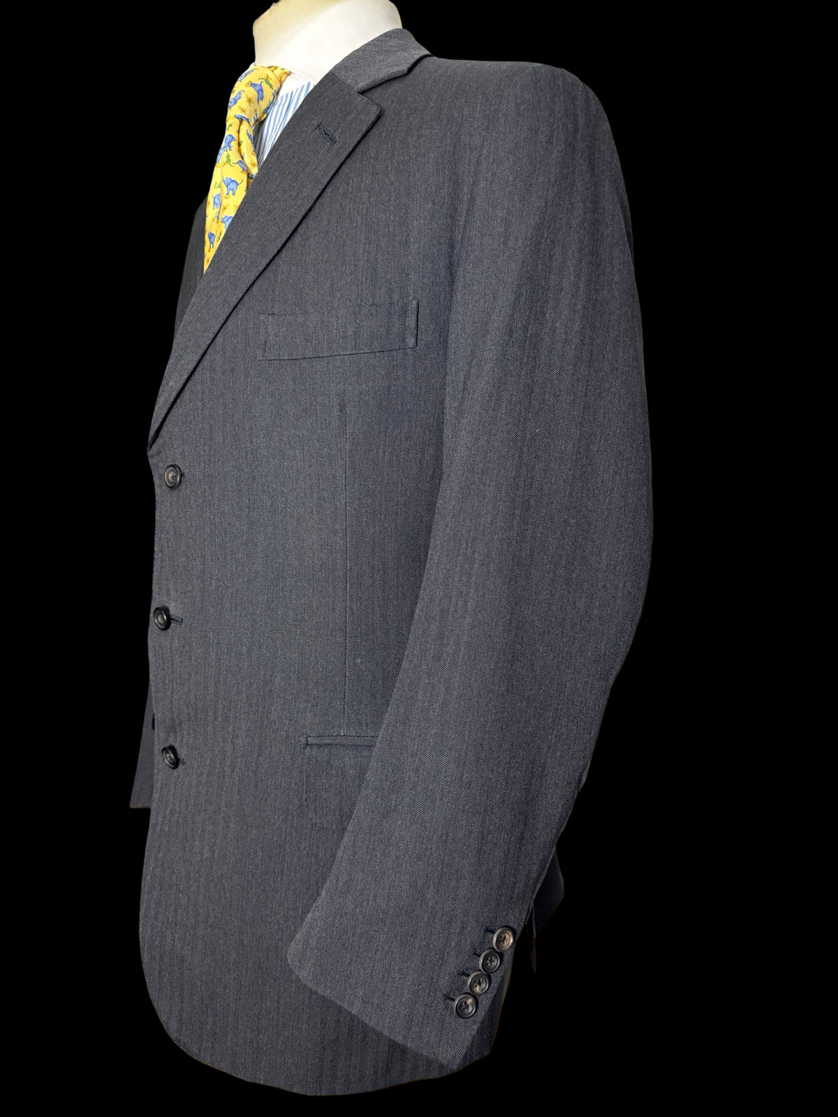 Bespoke Hayward Mid Grey Herringbone Suit 44R / W38R Savile Row 3 Btn