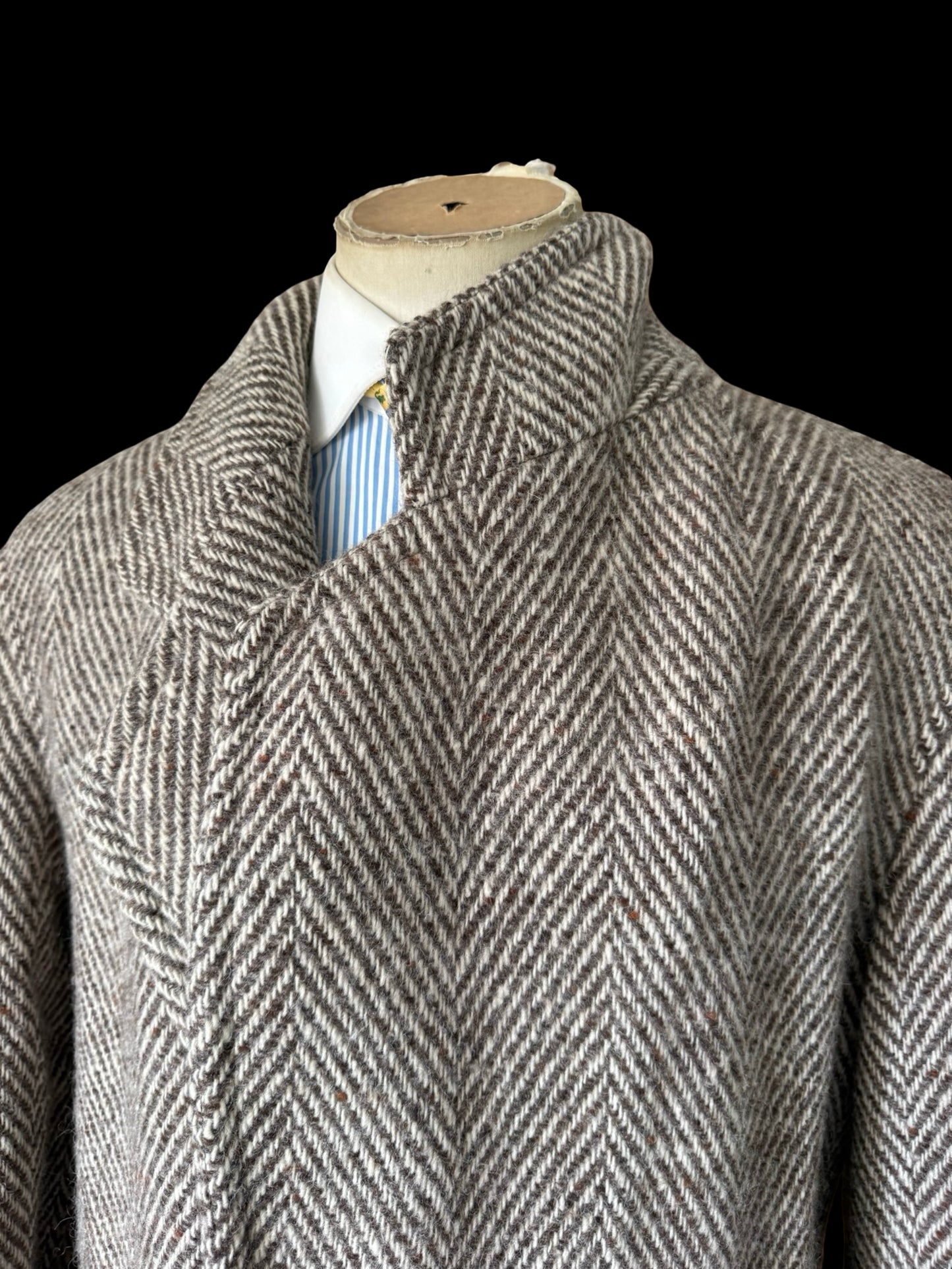 Bespoke Herringbone Tweed Belted Overcoat 44R Brown Beige