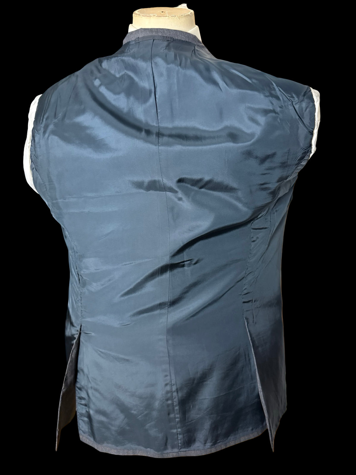 Bespoke Hayward Mid Grey Herringbone Suit 44R / W38R Savile Row 3 Btn