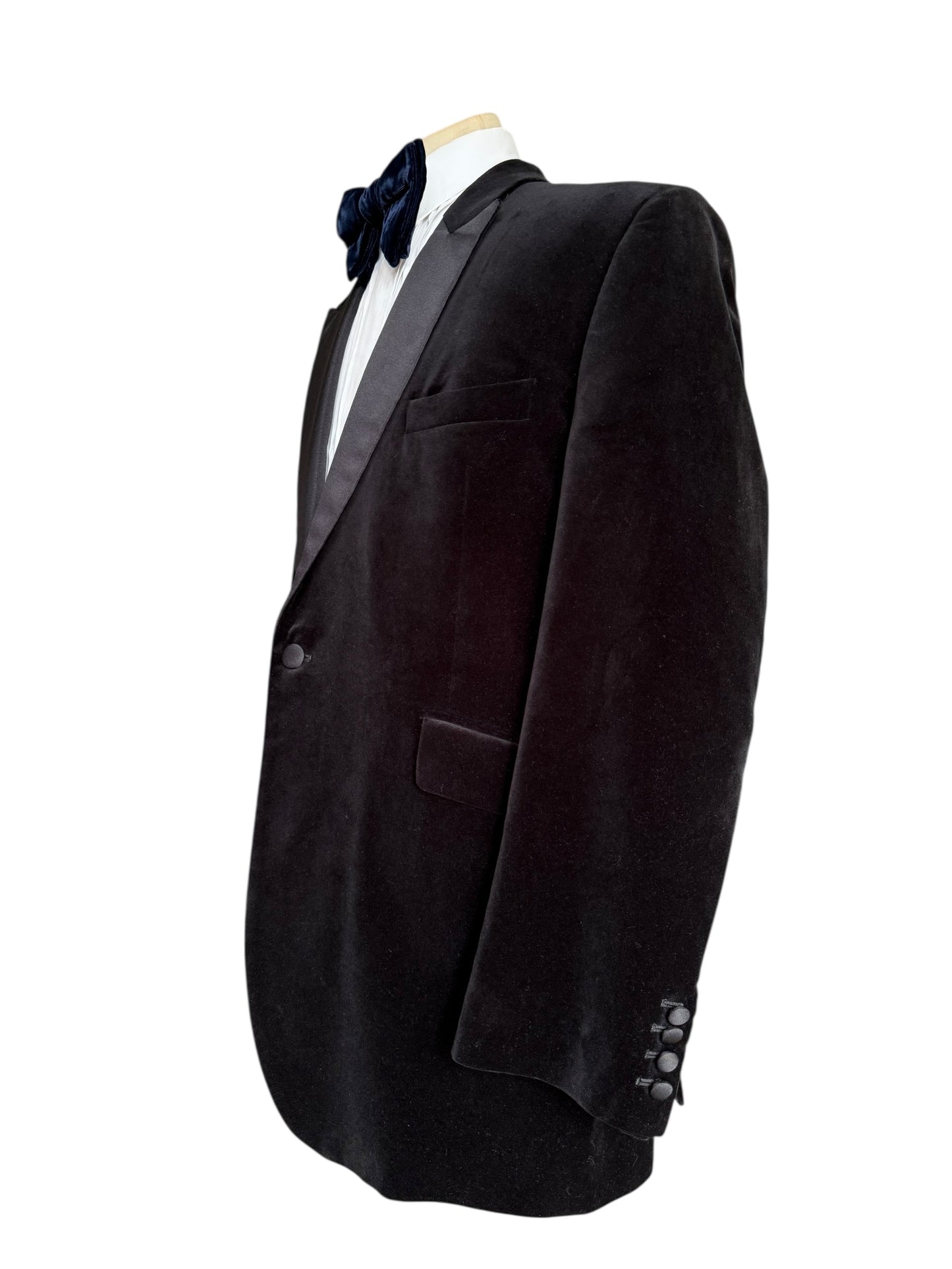 Favourbrook of Jermyn Street Black Velvet Dinner Jacket 46” Made In England