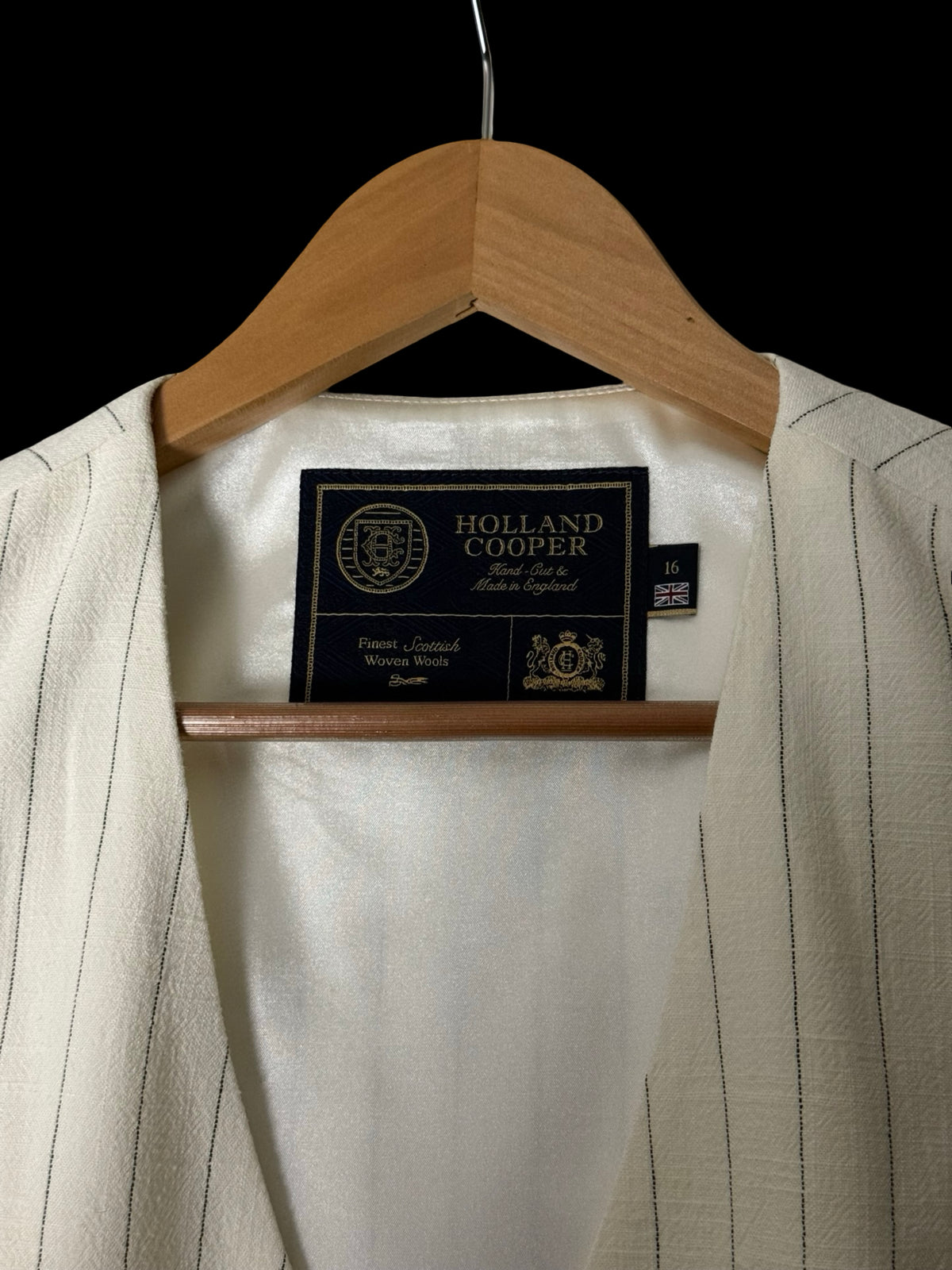Holland & Cooper Hampton Waistcoat & Trouser Suit UK16/14 Oyster White RRP £600