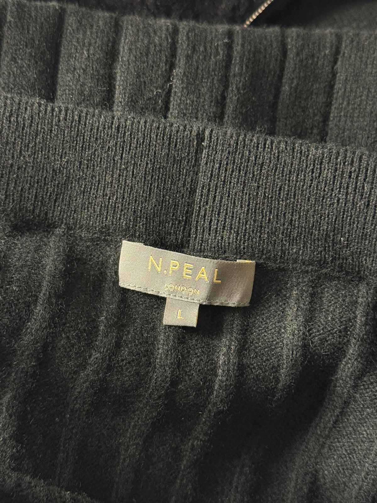 N.Peal Black Knit A-Line Maxi Skirt 100% Organic Cashmere Size Large Ribbed