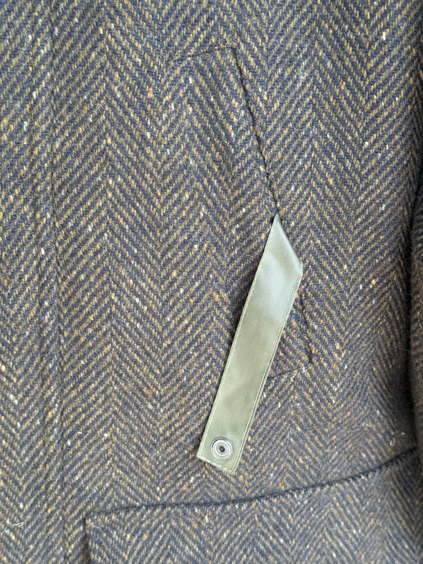 Men’s Magee Tweed Shooting Coat Size 46 Herringbone Flecked Tweed Hunting