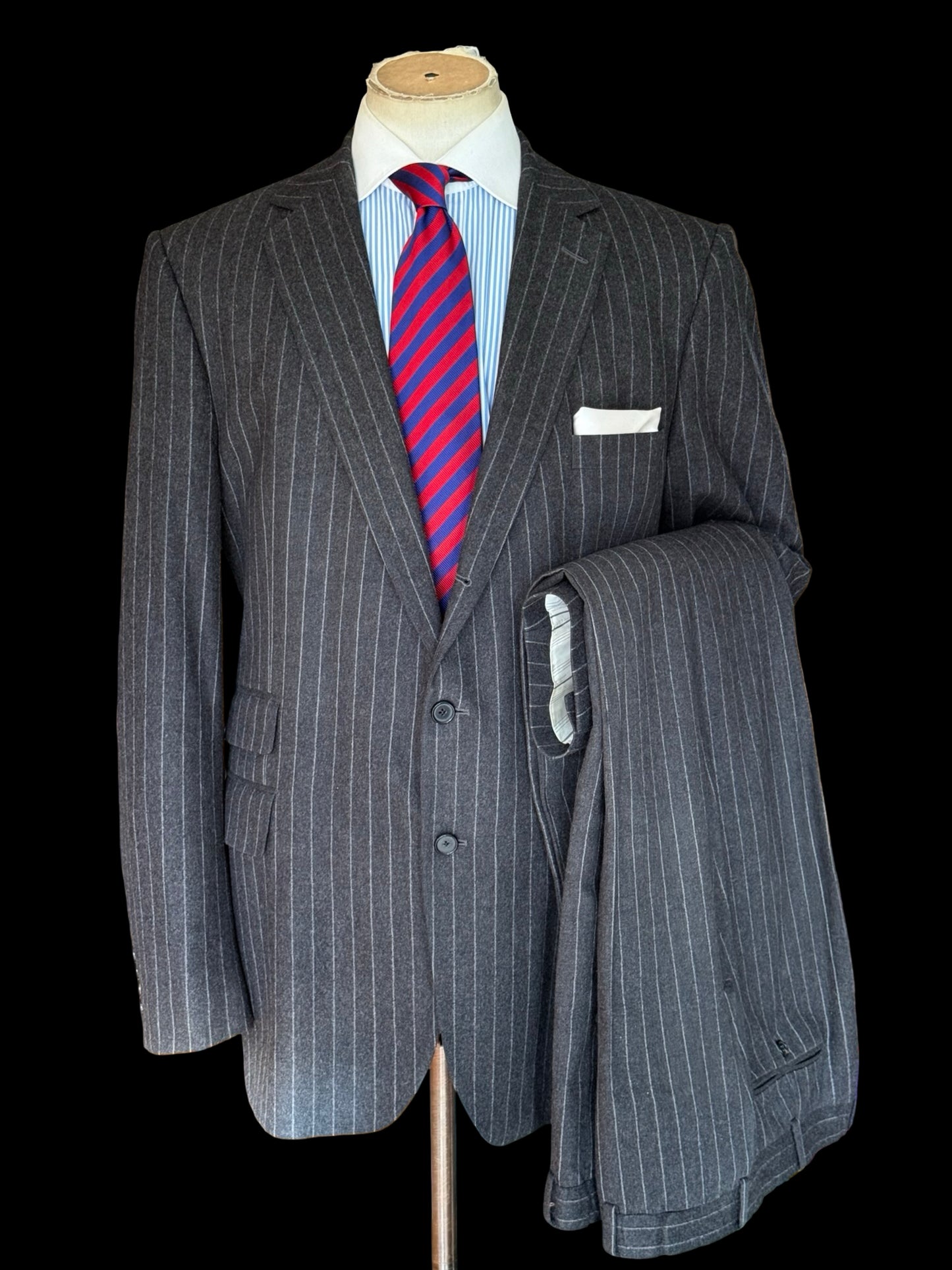 GIEVES & HAWKES Grey Flannel Chalk Stripe Suit Size 46L/ W40L Savile Row