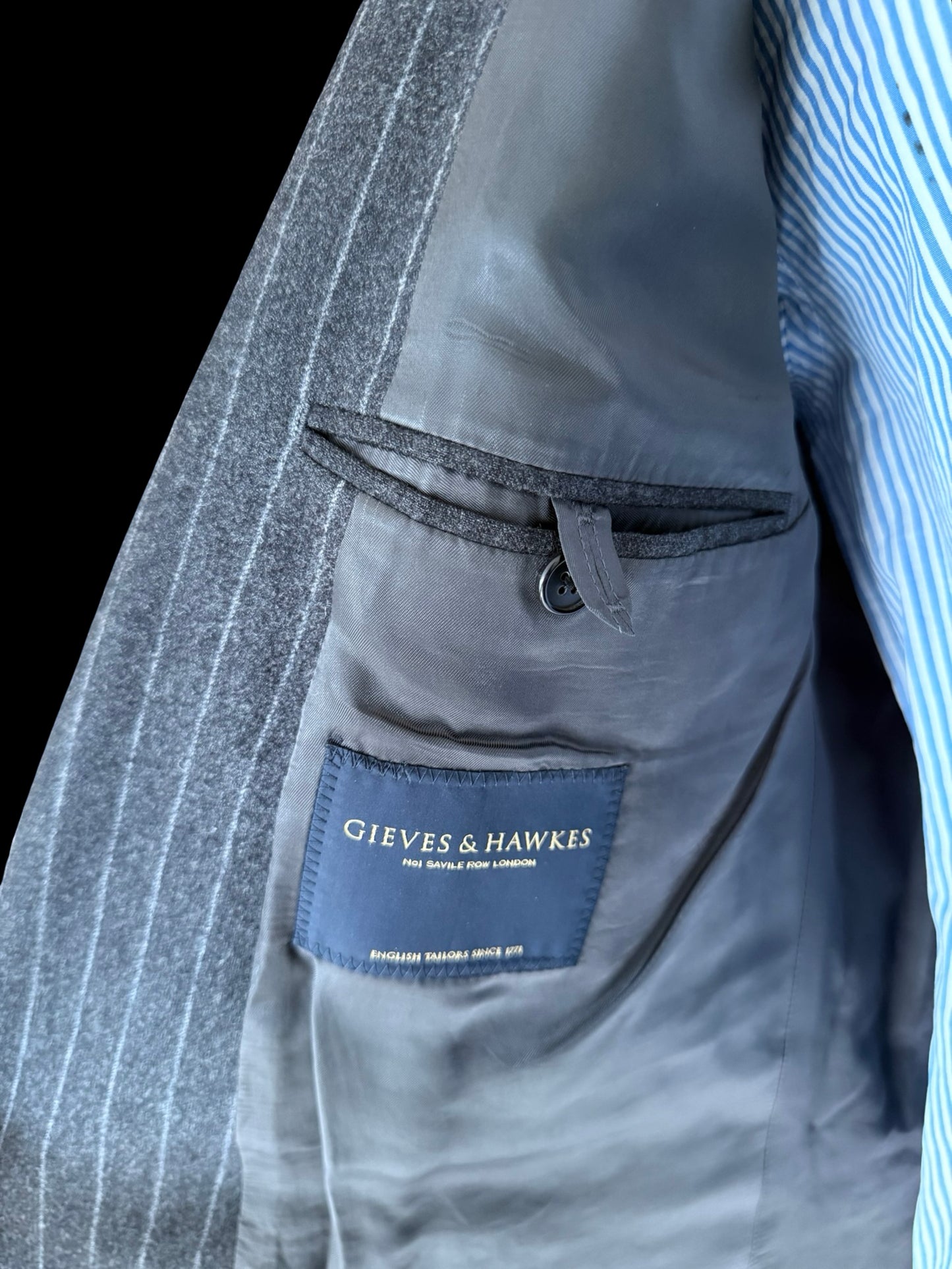 GIEVES & HAWKES Grey Flannel Chalk Stripe Suit Size 46L/ W40L Savile Row