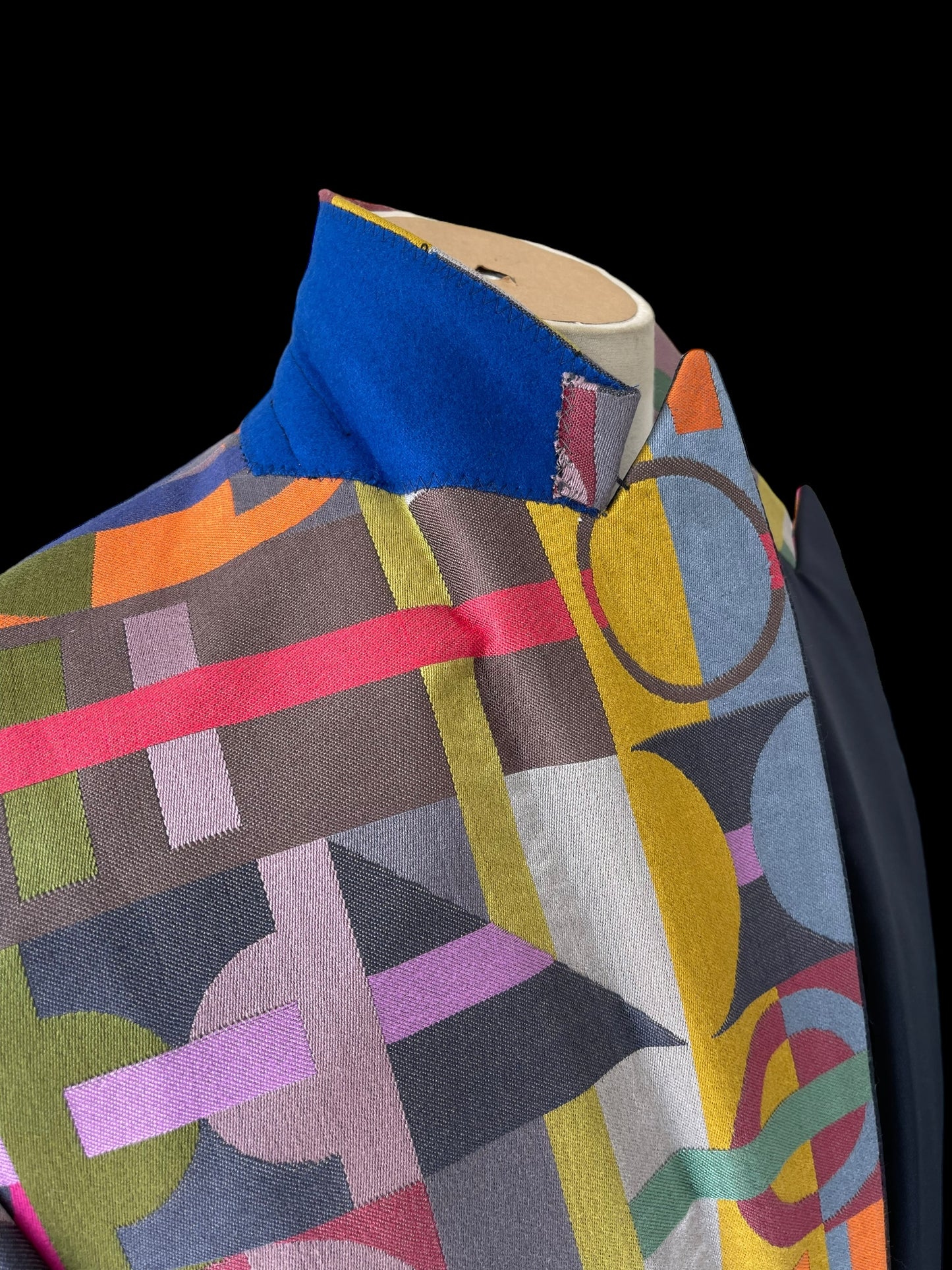 Bespoke Geometric Dinner Jacket Vibrant 40L