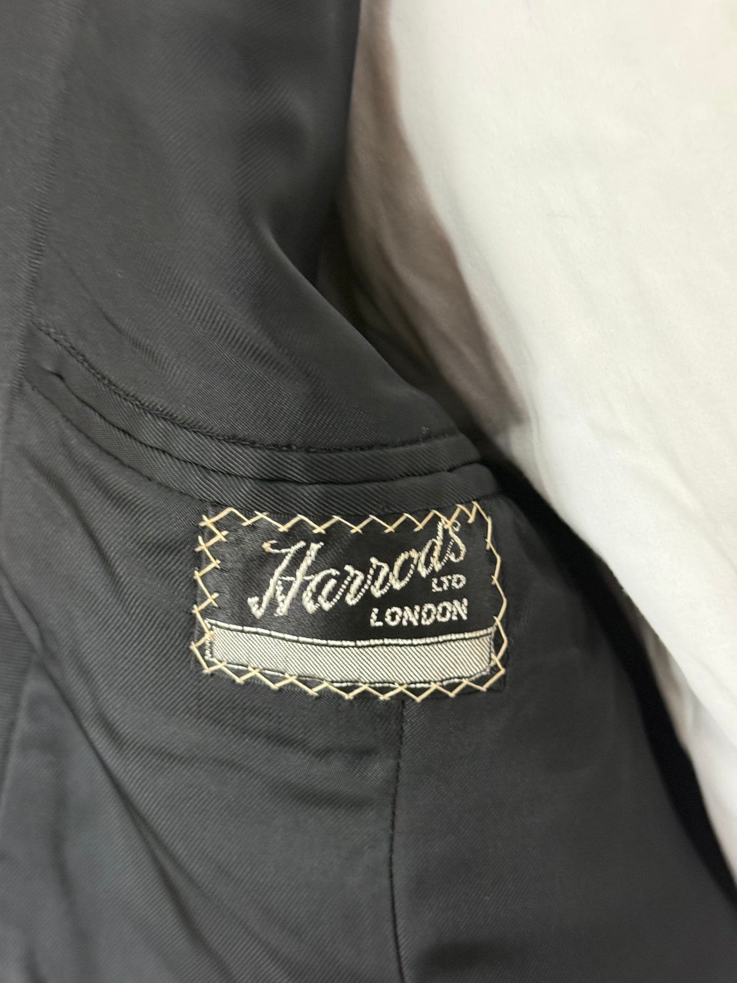 Vintage 1950’s Bespoke Harrods Double Breasted Dinner Jacket 42L