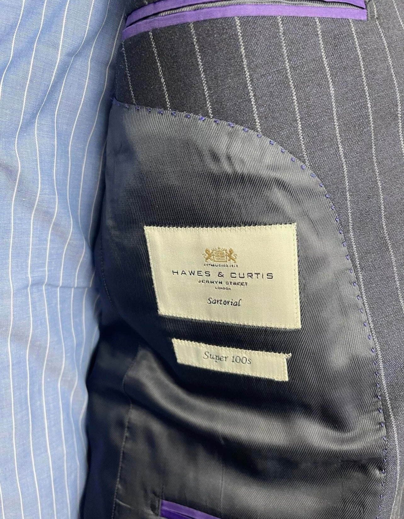 Hawes & Curtis Navy Chalkstripe Suit 40R / 36R