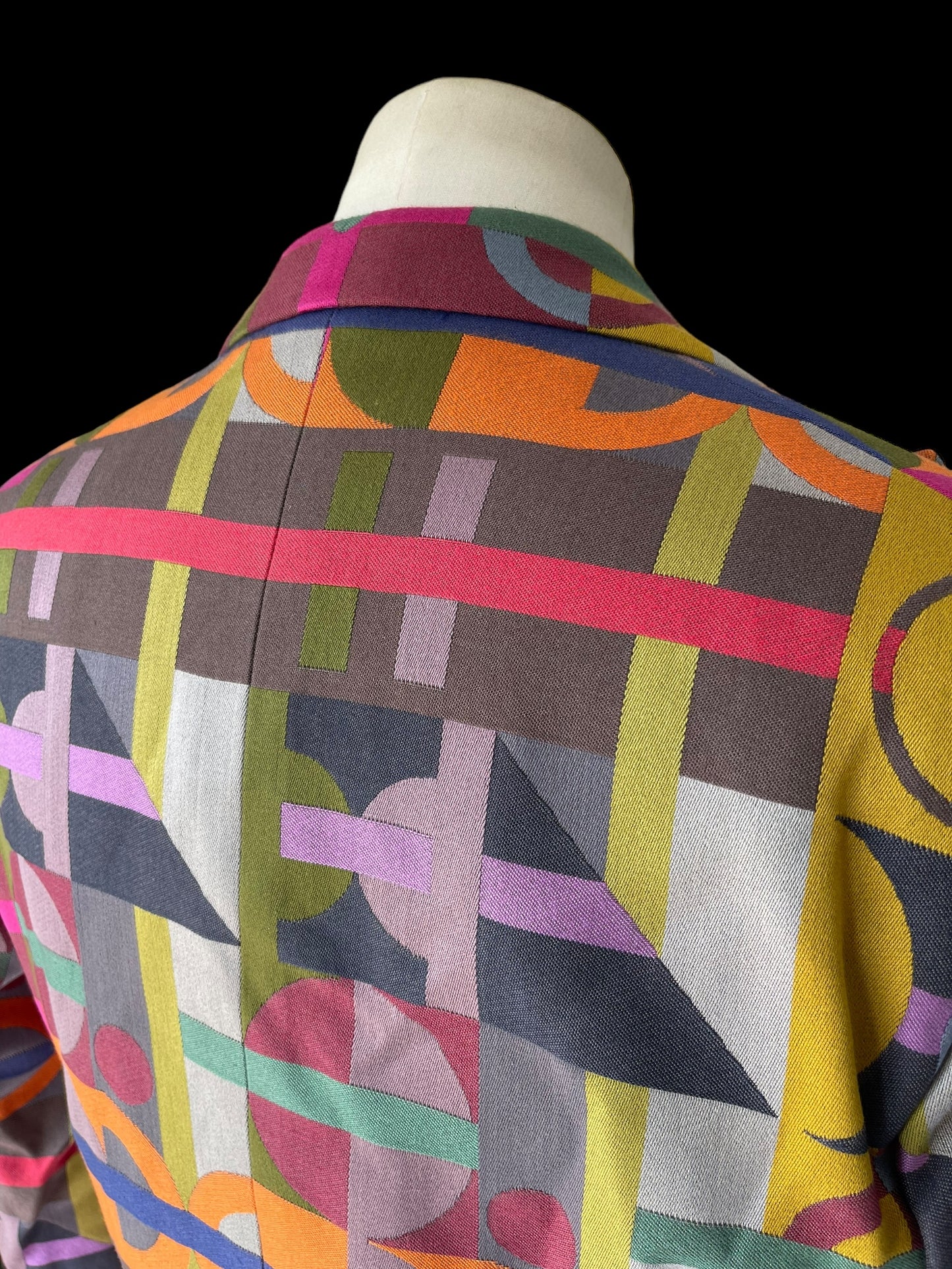 Bespoke Geometric Dinner Jacket Vibrant 40L