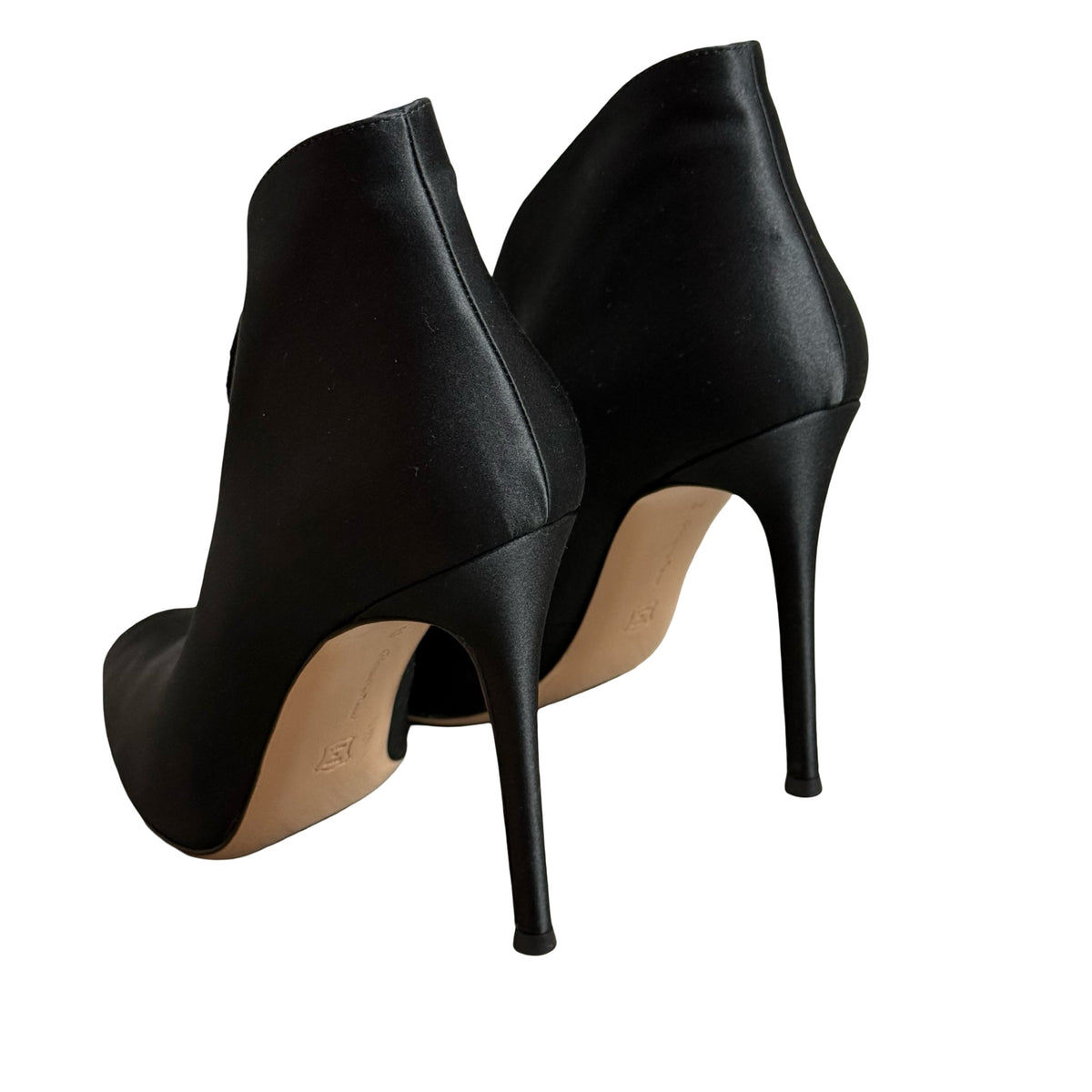 Gianvito Rossi Vamp Peep Toe Heels Boots Size 39 UK6 Black Satin