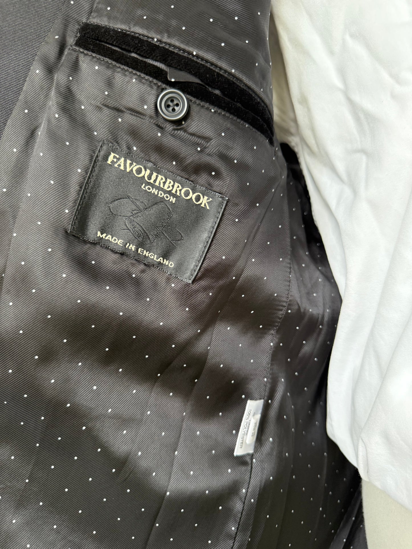 Favourbrook of Jermyn Street Black Velvet Dinner Jacket 46” Made In England