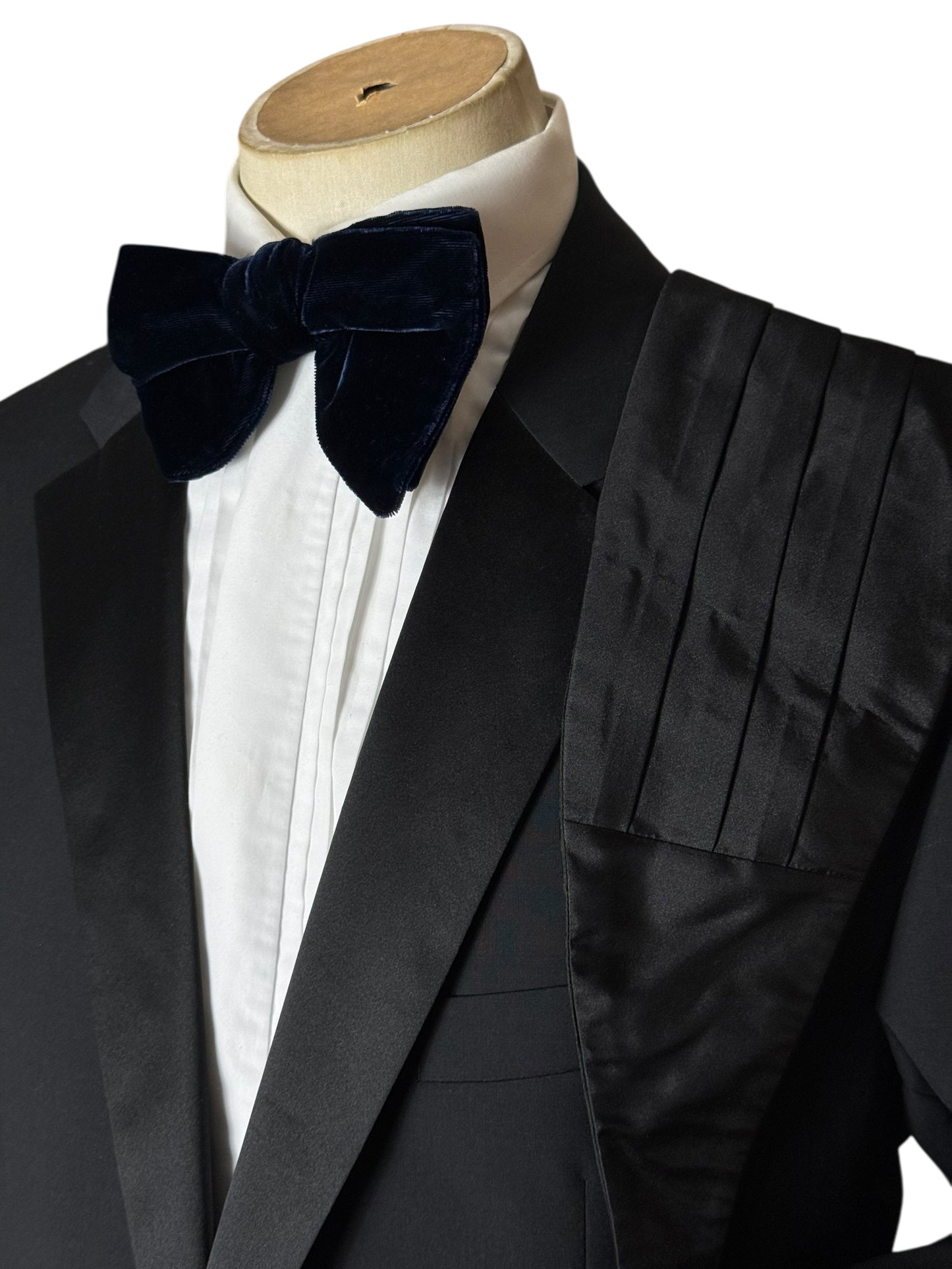 Men’s Hugo Boss Tuxedo Dinner Suit 44L / W40L Includes Cummerbund