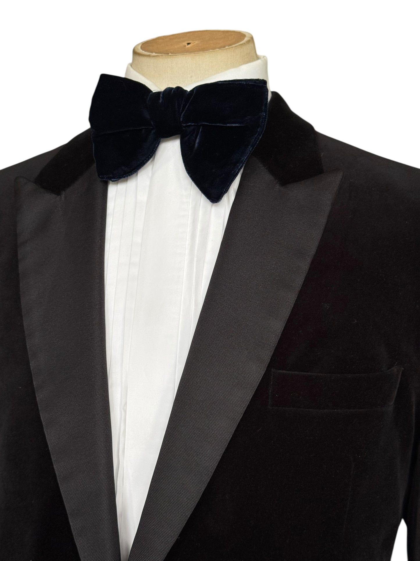 Favourbrook of Jermyn Street Black Velvet Dinner Jacket 46” Made In England