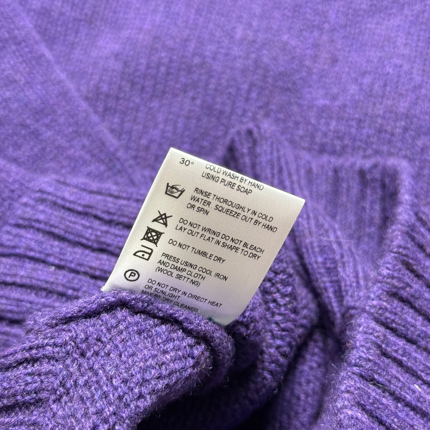 BNWT Malloch’s Dean Crew Neck Jumper Size Small Lambswool Aubergine RRP £280