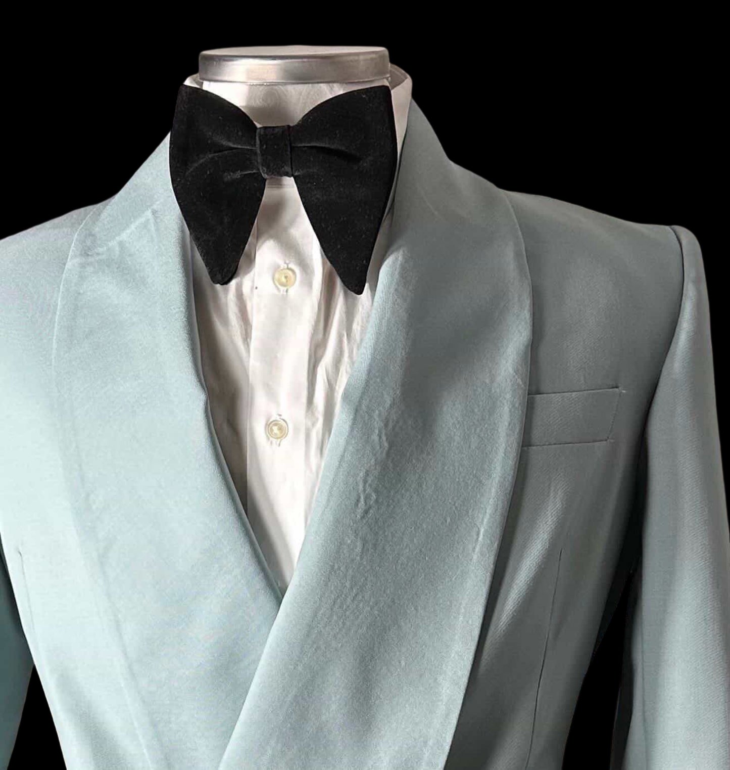 Bespoke Double Breasted Mint Green Suit 41R / W36” Holland & Sherry Solano Cloth